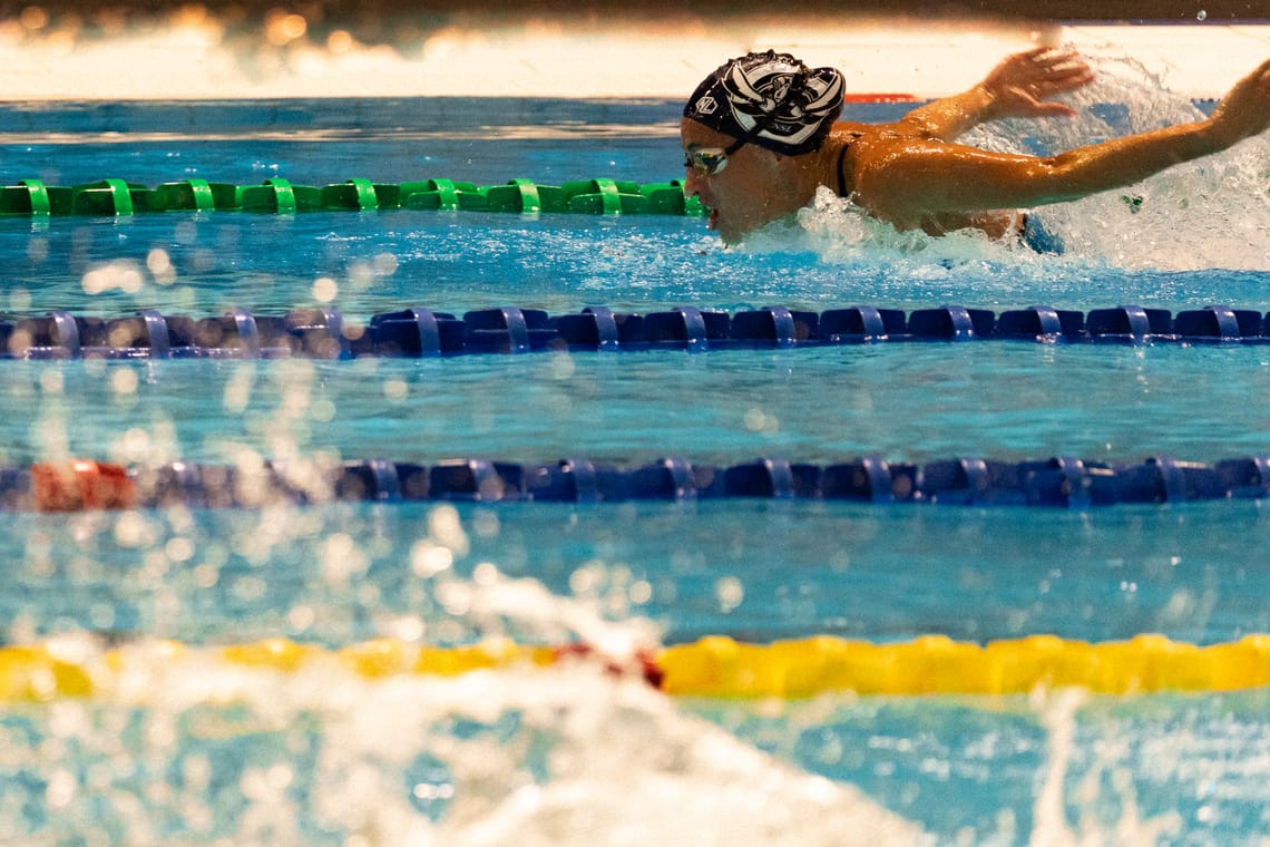 Nageuse au championnats de France d'hiver de natation 2021
