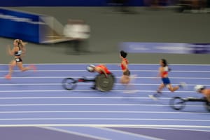 Jeu paralympiques Paris 2024 au stade de France - en course