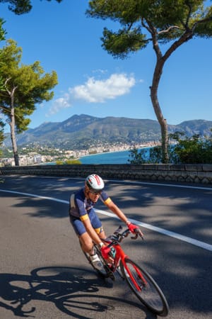 Cycliste dans la dernière descente de la MadRoq 2025
